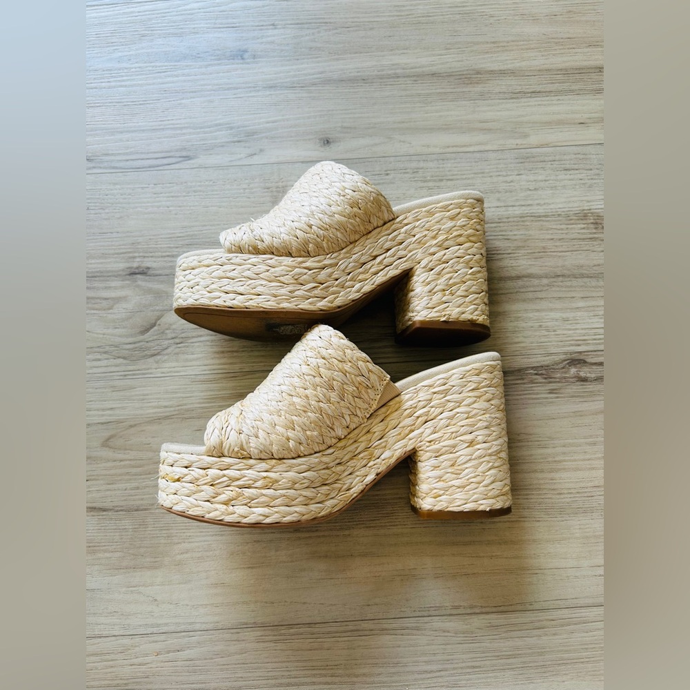 Dolce Vita raffia sandals